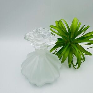 Frosted Glass Perfume Bottle with a Clear Rose-shaped Stopper and Fluted Base